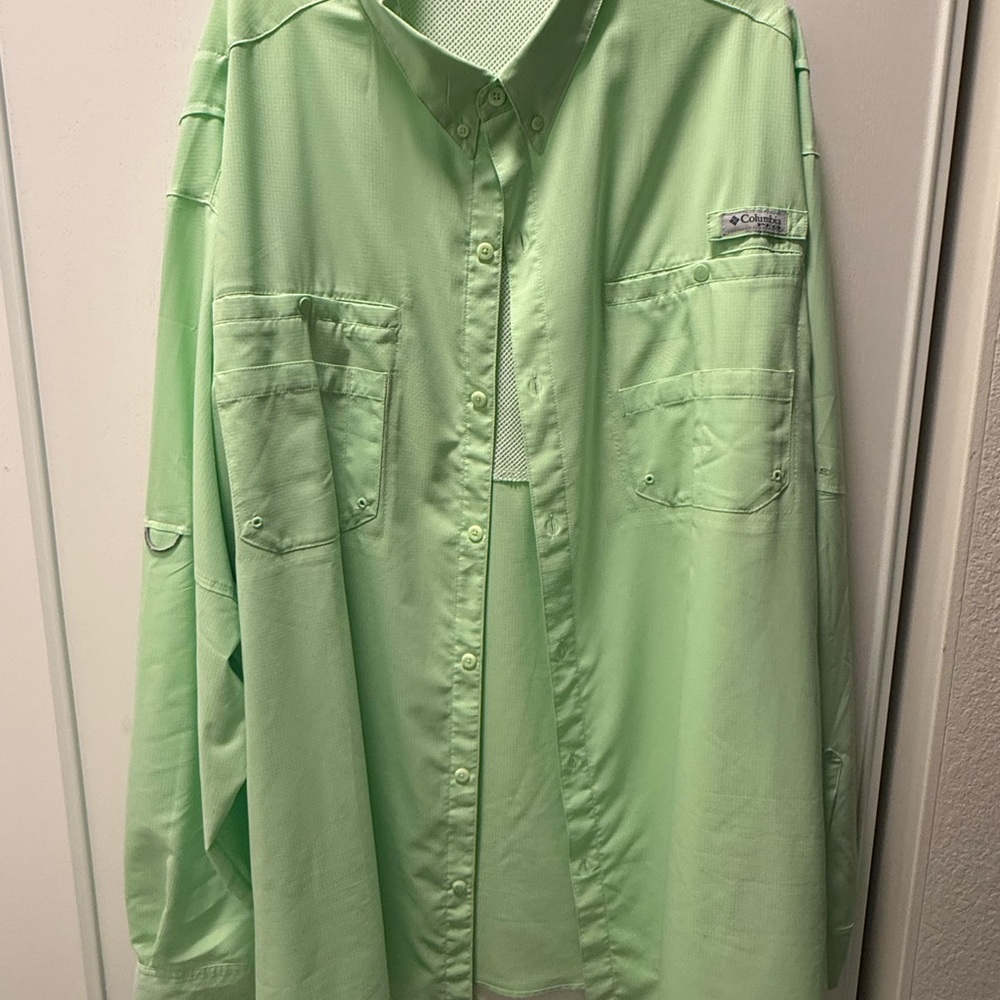 Columbia Men's Mint Green Long-Sleeve Performance Button-Down Shirt